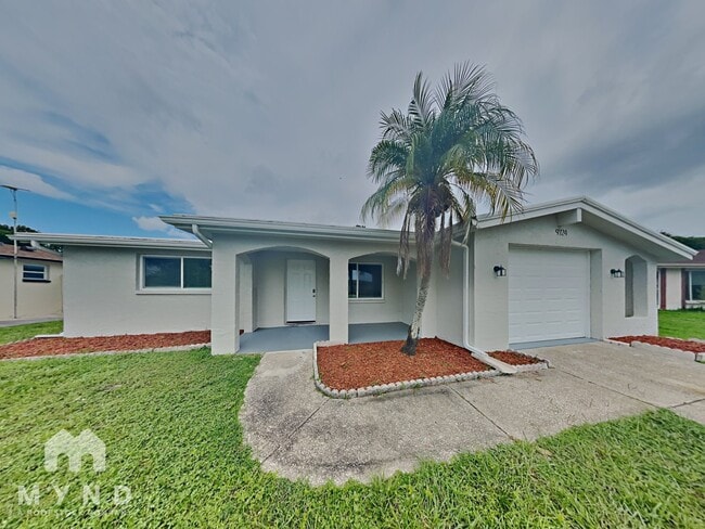 Building Photo - 9724 Lakeside Ln