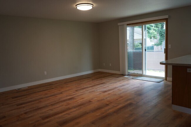 Foto del edificio - 6412 NE 78th Ave