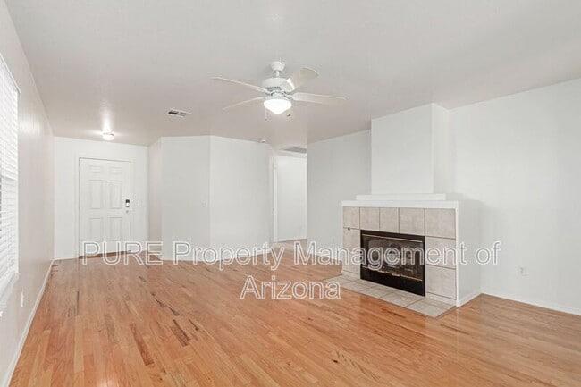 Building Photo - 8132 E Onza Ave