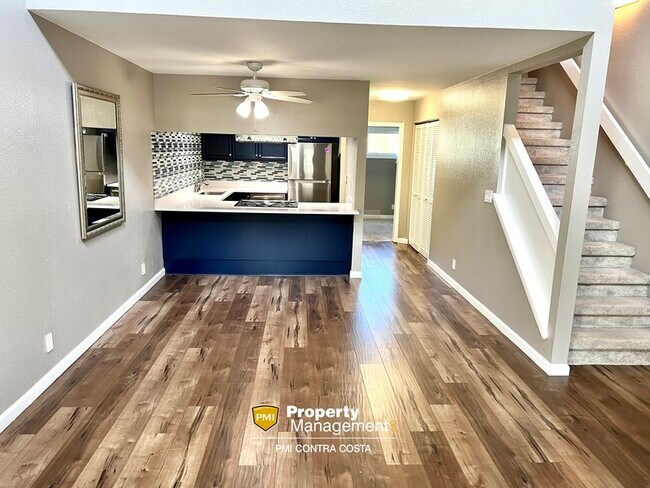 Building Photo - 500 Suntree Ln