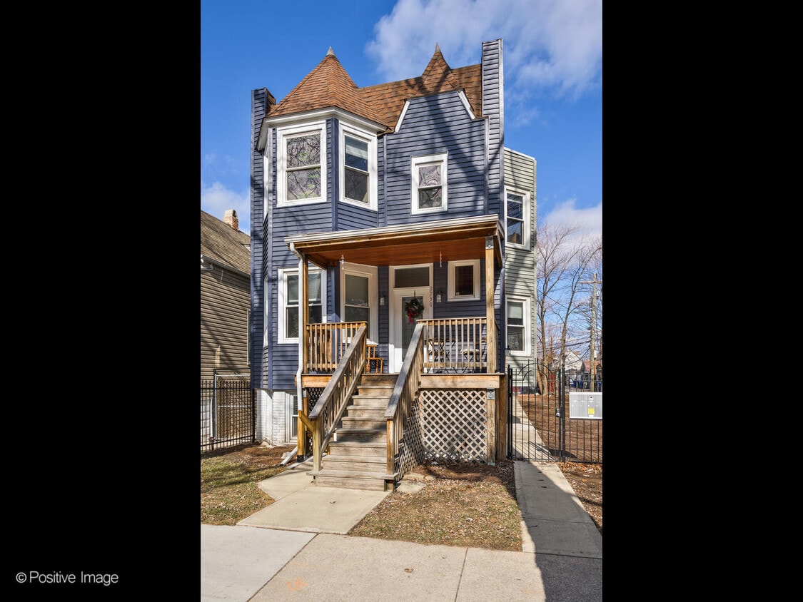 Primary Photo - 3750 W Cortland St