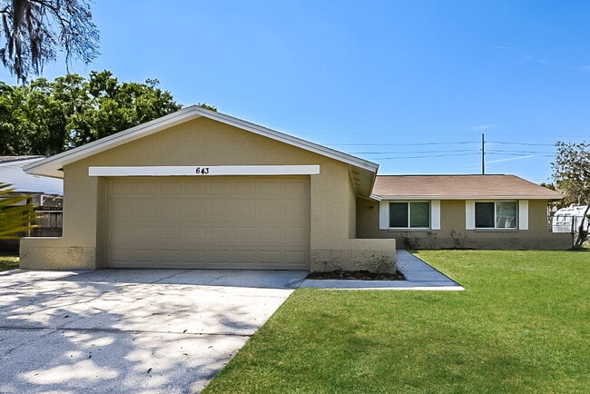 Building Photo - 643 Pine Forest Dr