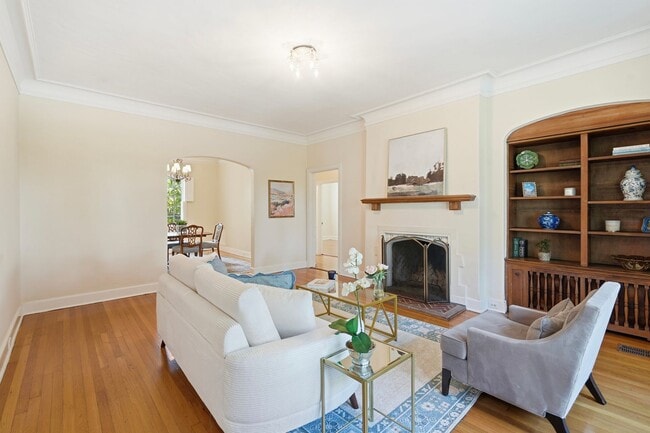 Foto del edificio - 3319 Pine St