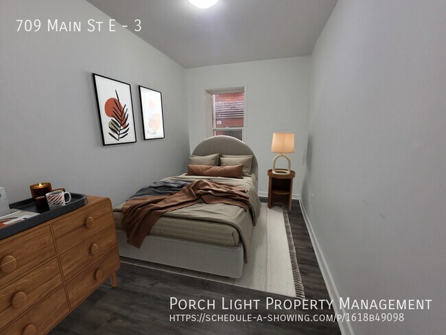 Photo du bâtiment - Main Floor, no stairs, private laundry and...