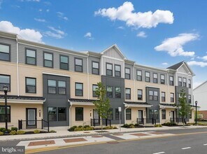 Building Photo - 103 Vaughn Dr Ext