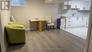 Building Photo - 132 Heatherside Dr