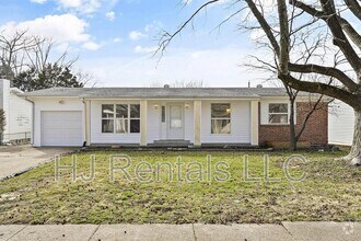 Building Photo - 650 Sherwood Dr
