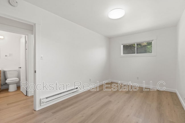Foto del edificio - 11725 E Alki Ave