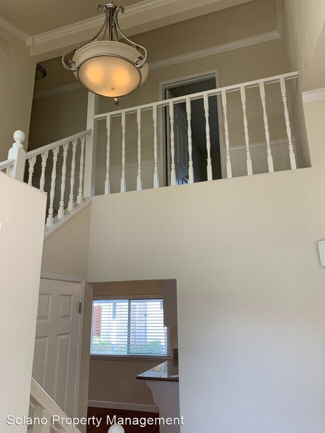 Building Photo - 4 br, 2.5 bath House - 557 Silverado Circle