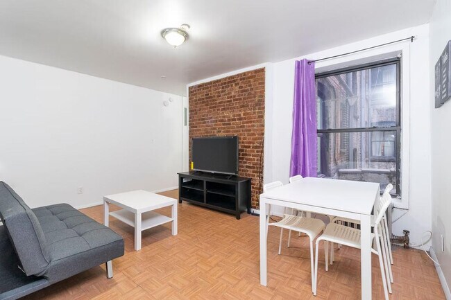 Foto del edificio - 153E E 92nd St