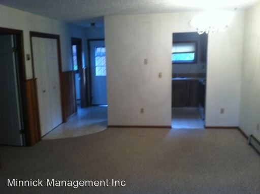 Building Photo - 205 Pioneer Dr