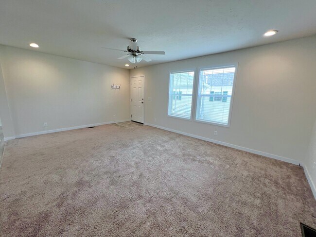 Foto del edificio - 5355 Coventry Dr