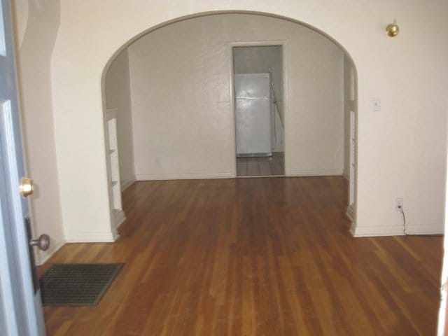 Floor Plan - 837-841 E 8th St