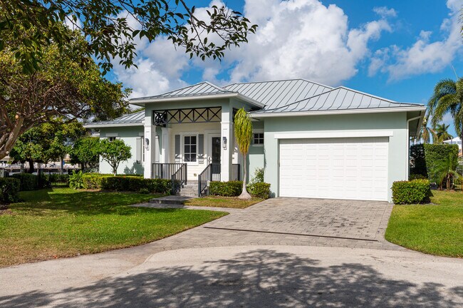 Building Photo - 36 Ixora Way
