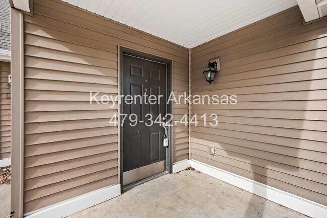 Building Photo - 1481 S Holland Dr