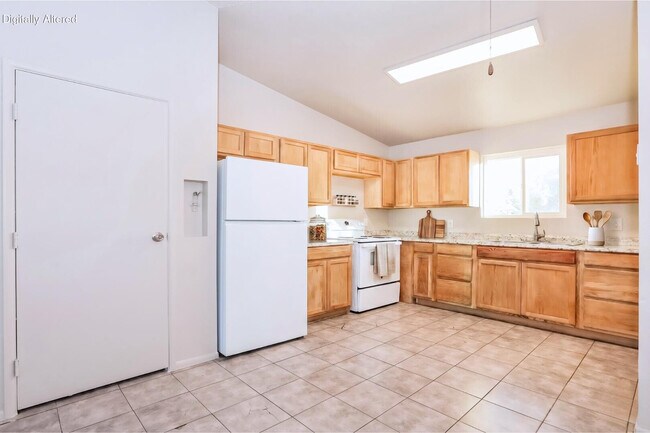 Foto del edificio - 465 W Ivyglen St