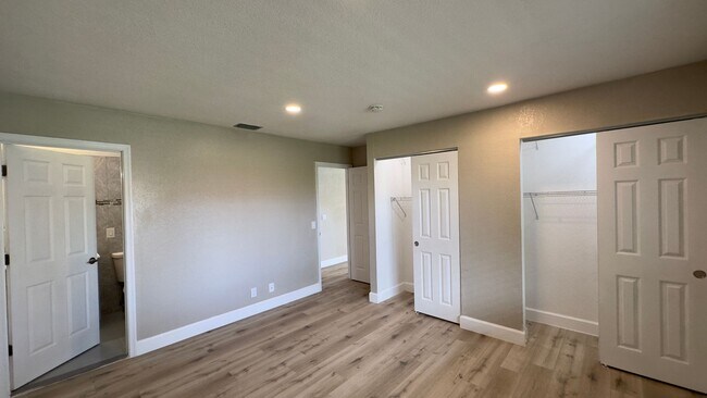 Building Photo - $ 2,345.00 - 3 Beds / 2 Baths, no deposit ...