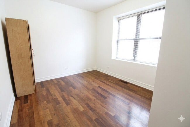 Foto del edificio - 4347 N Sawyer Ave