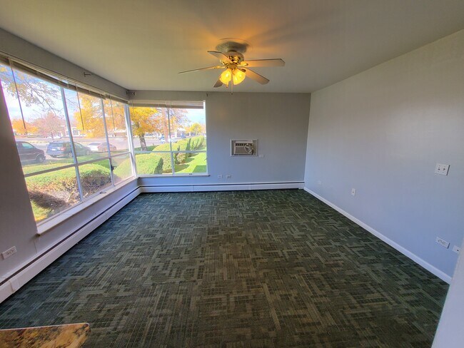 Living Room - 320 S Ames St