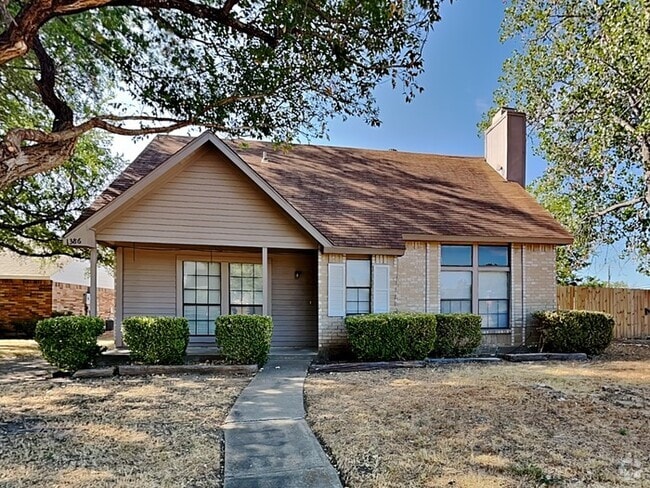 Building Photo - 1386 Southridge Dr