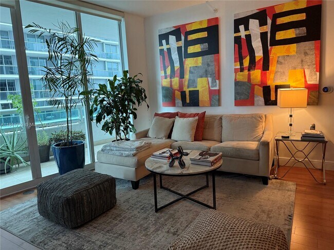 Foto del edificio - 1800 N Bayshore Dr