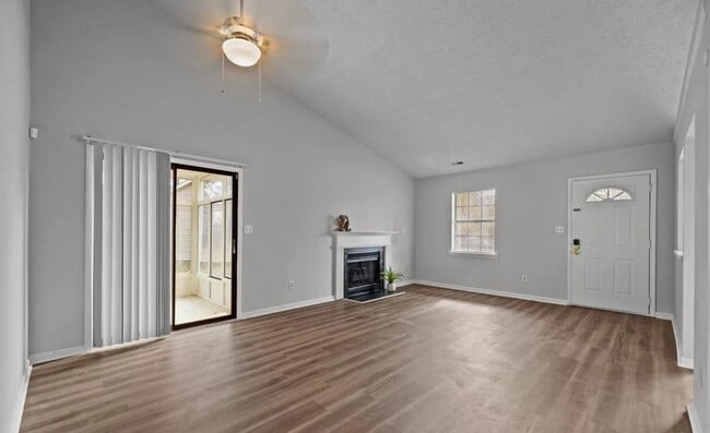 Building Photo - 500 Bartling Rd