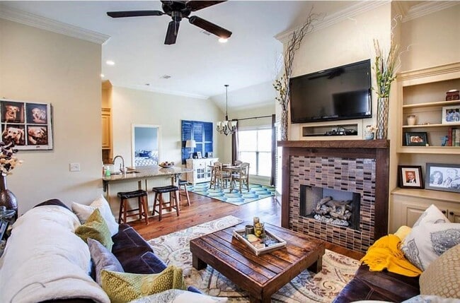 Photo - 109 Runner's Way House