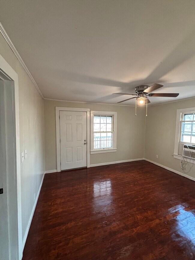 Foto del edificio - 121 West St