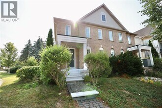 Building Photo - 625 Eastbridge Blvd
