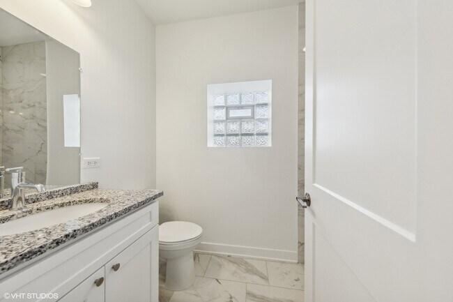 Foto del edificio - 226 W 24th St
