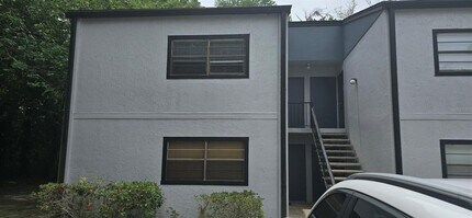 Building Photo - 3321 SW 34th Ave