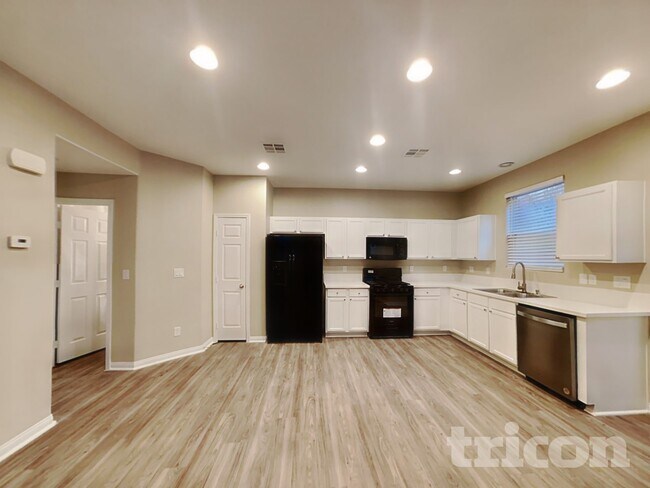 Foto del edificio - 10626 Seasonable Dr