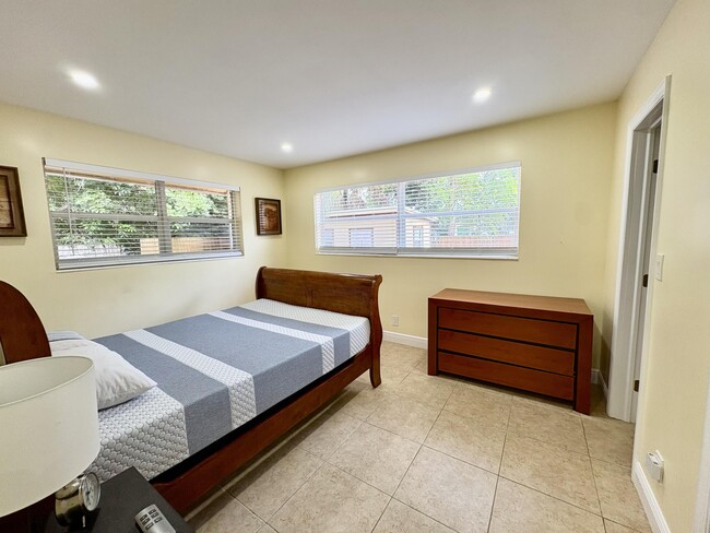 Foto del edificio - 720 SE 15th St