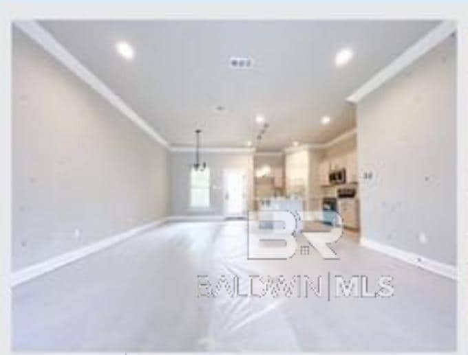 Building Photo - 6870 Summerset Dr