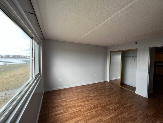 Foto del edificio - 200 Cove Way