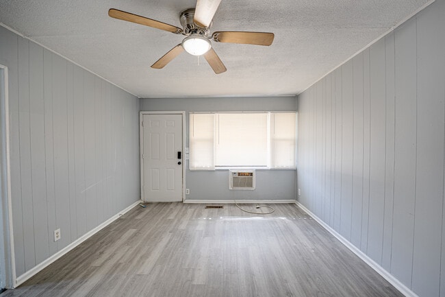 Building Photo - 2019 Overdene Ave