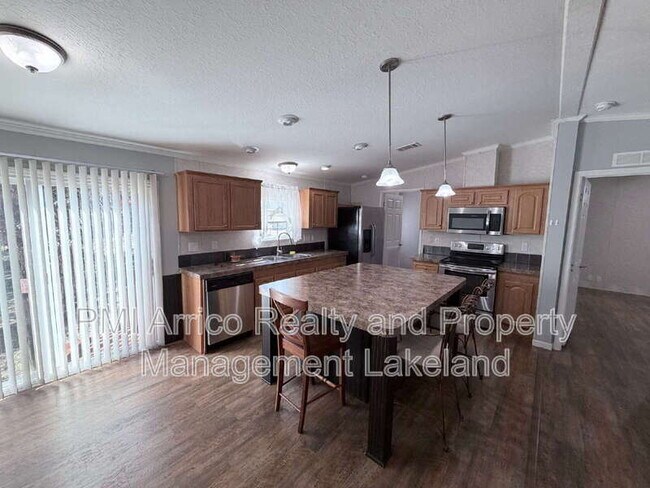 Foto del edificio - 2974 Hickory Rd