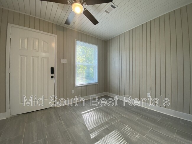 Foto del edificio - 8225 1st St