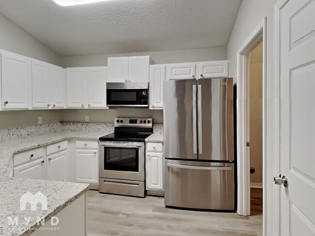 Building Photo - 1850 Penzance Pkwy