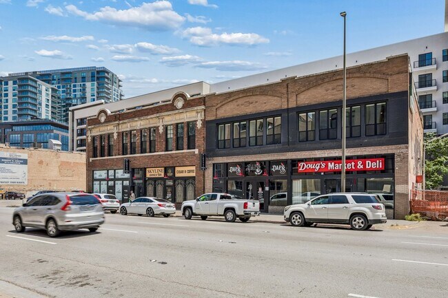 Building Photo - 2010 Commerce St