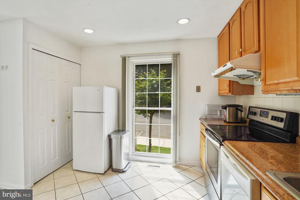 Foto principal - 6367 Buffie Ct