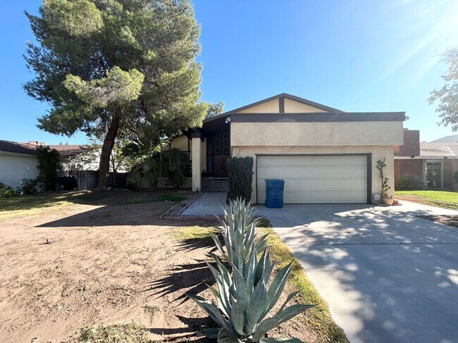 Foto del edificio - 4406 Flowerdale Ct