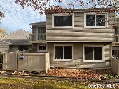 Primary Photo - 228 Springmeadow Dr