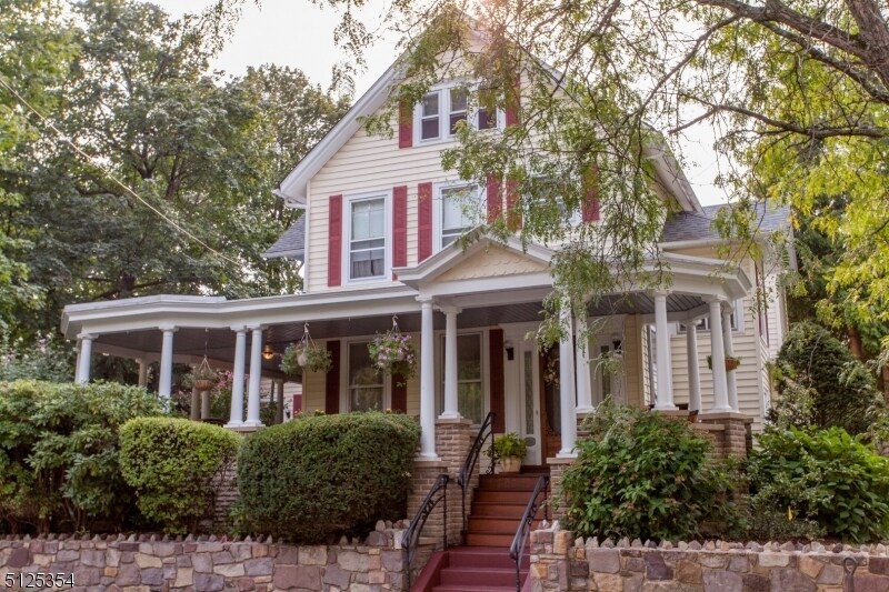 81 Broad St, Flemington, NJ 08822 House for Rent in Flemington, NJ