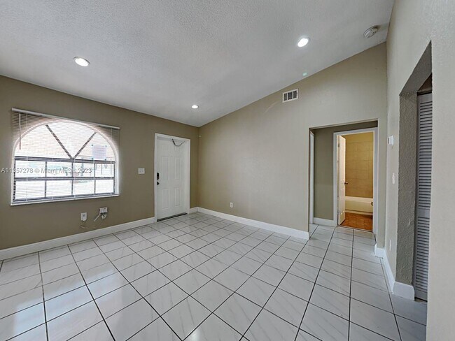 Foto del edificio - 5537 W 27th Ave