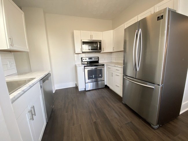 Building Photo - Completely new inside! Nice 2 bedroom home.
