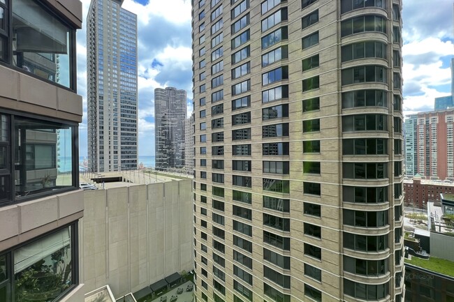 Building Photo - 401 E Ontario St