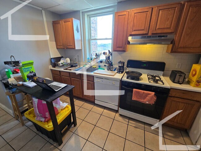 Building Photo - 1209 Commonwealth Ave