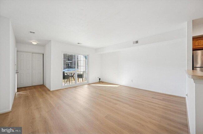 Foto del edificio - 61 Ramsgate Ct