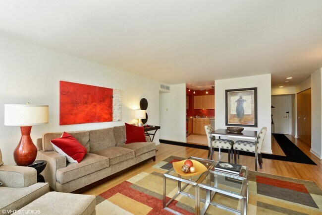 Foto del edificio - 260 E Chestnut St